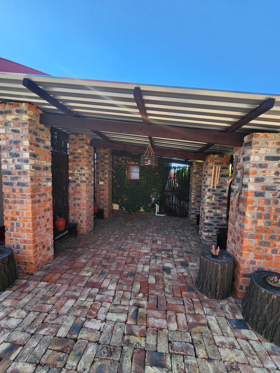 7 Bedroom Property for Sale in Hennenman Free State